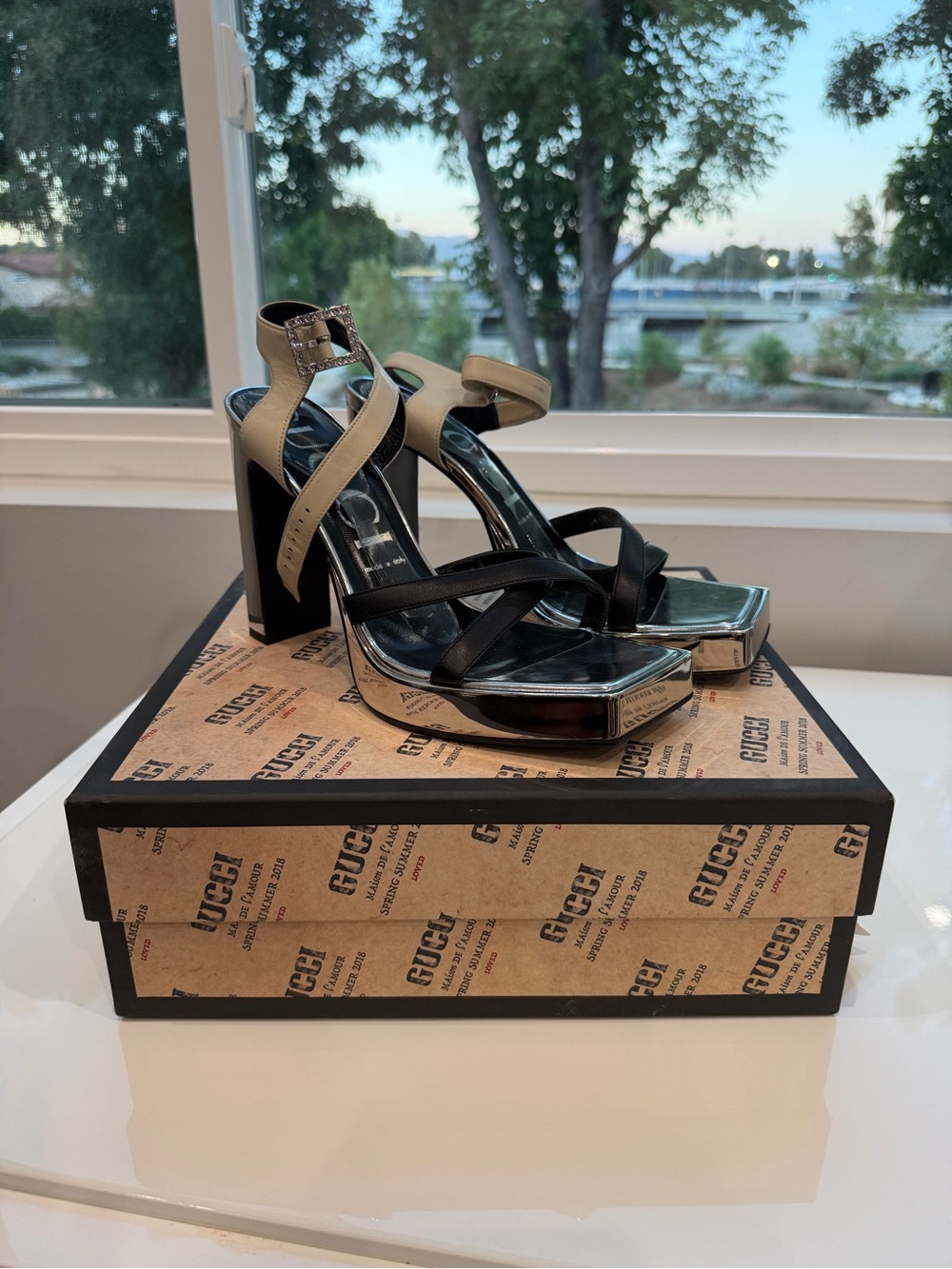 Gucci Black and Cream Metallic Platform Heels